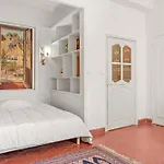 Lägenhet 1er Etage *