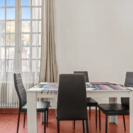 1er Etage 卡斯特拉讷